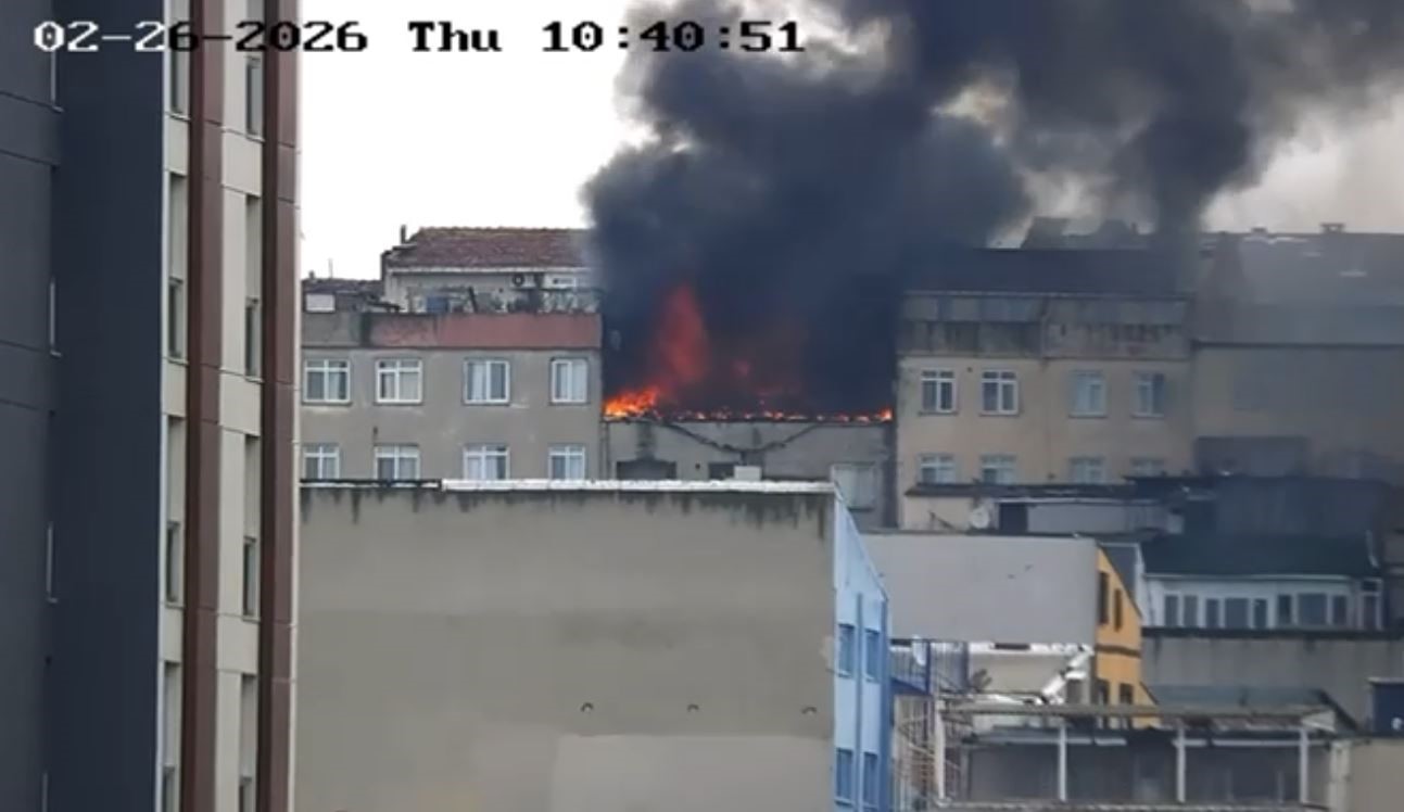 Seyitnizam Mahallesi Şehit Er Ramazan Kirman Sokakta Yangın