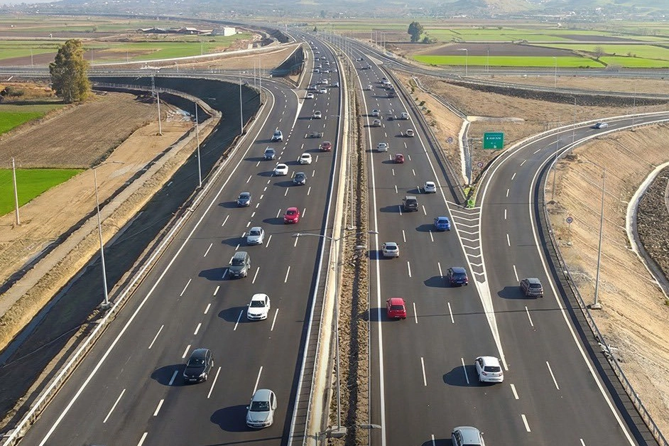 Aydın–Denizli Otoyolu’nda Bayram Yoğunluğu: Günlük Geçiş 22 Bini Geçti