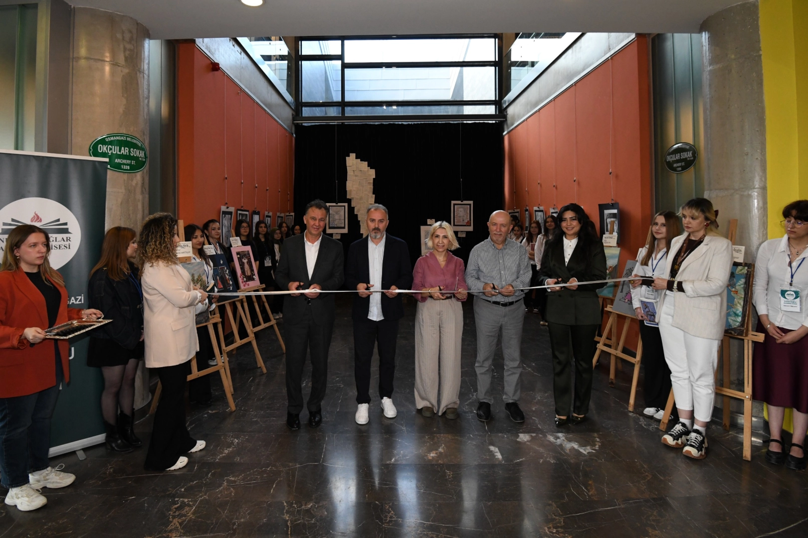 Bursa’da ‘Edebiyattan Sanata Yolculuk’ Sergisi Kültür Dünyasını Buluşturdu